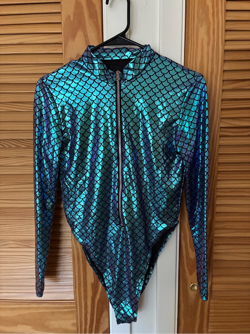 Nihoe Iridescent Mermaid Scale Zip-Front Bodysuit - Teal Blue size medium